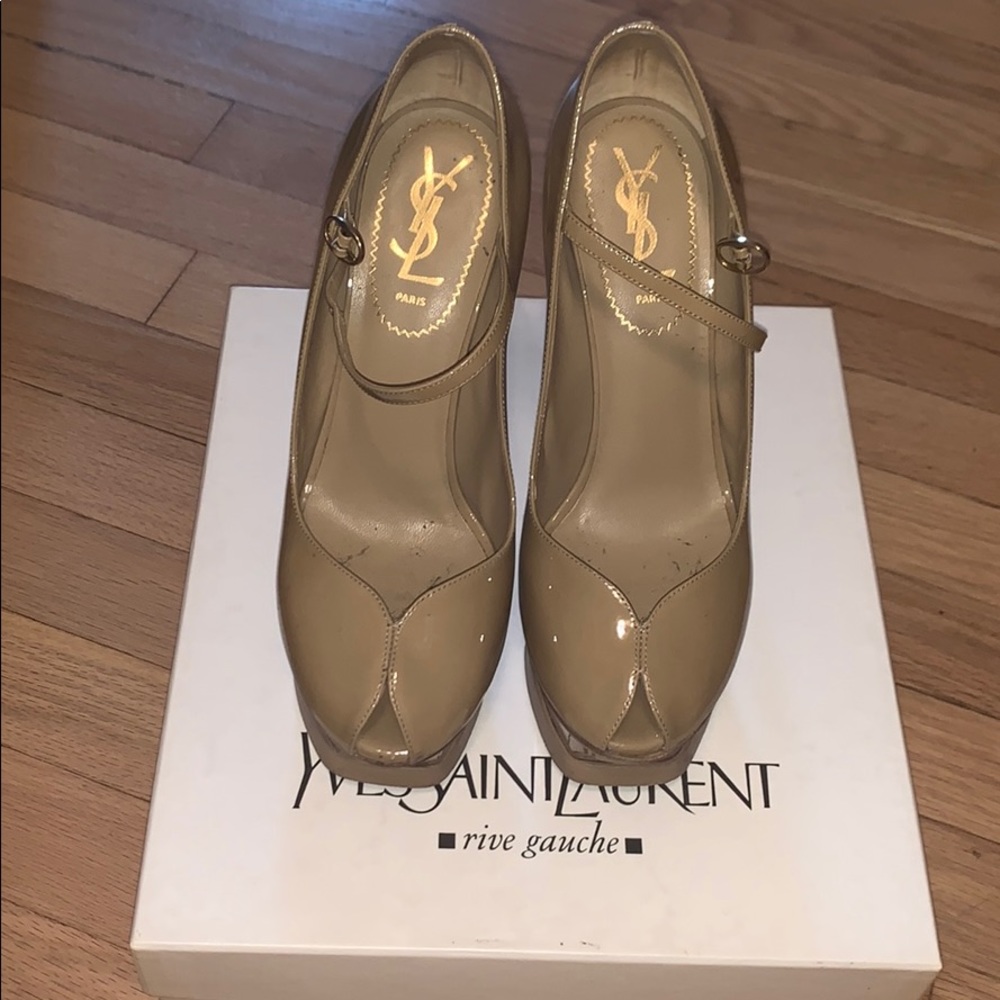 Authentic Yves Saint Laurent Tribute Pumps